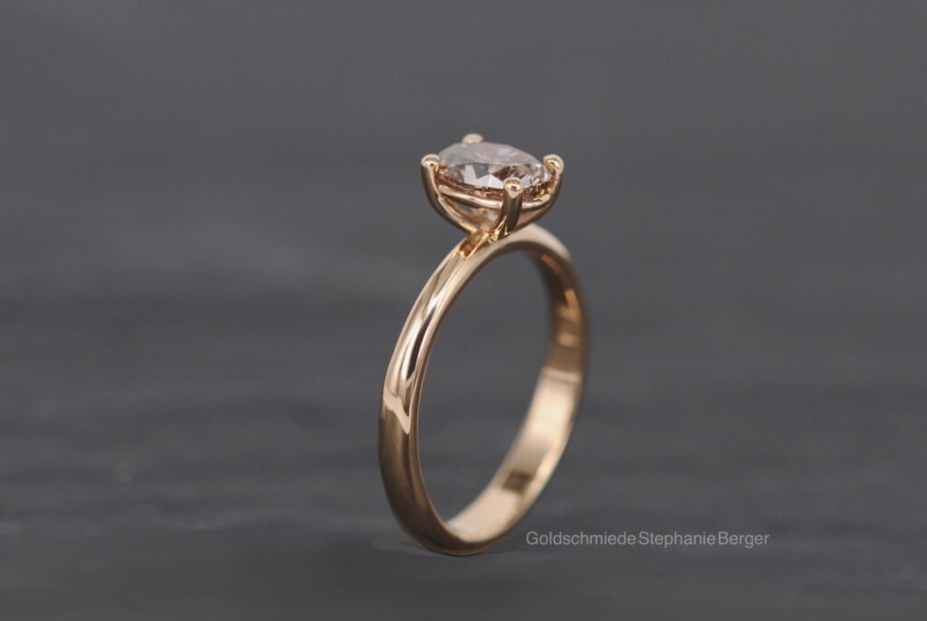 Verlobungsring ovaler Diamant (braun) 1 Karat Goldschmiede München
